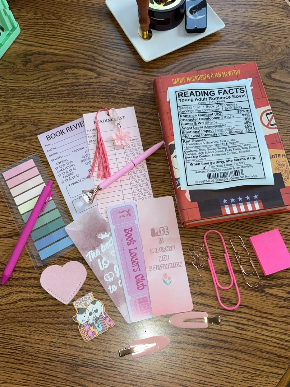 Blind date with a book young romance, novel, bundle, accessories, pens, bookmark